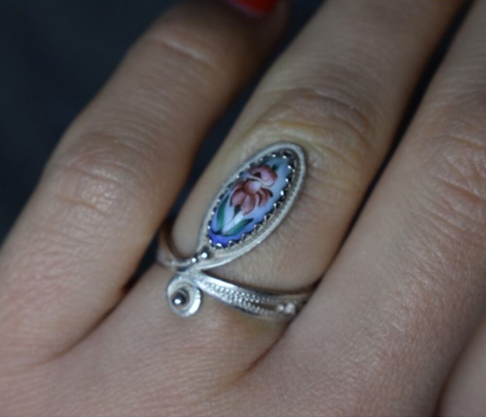 Ring with Enamel "Flowers" Size 6.5